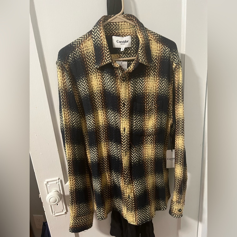 Corridor Macro Plaid button down - M